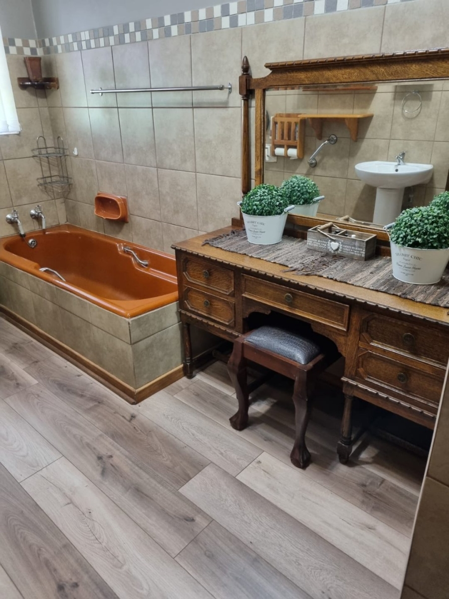 3 Bedroom Property for Sale in Wolmaransstad North West